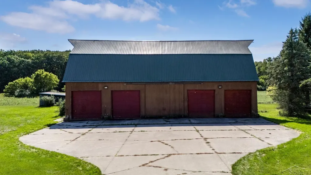 456/458 E Chippewa River Road Homer Township MI 48640