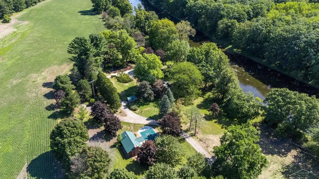 456/458 E Chippewa River Road Homer Township MI 48640