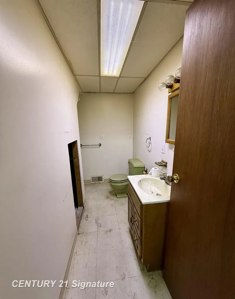 11890 Swan Creek Road Swan Creek Township MI 48609