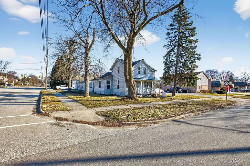 2226 State Street Saginaw City MI 48602