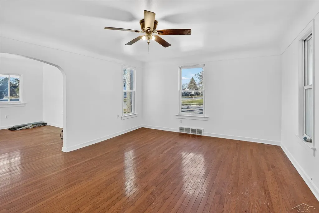 2226 State Street Saginaw City MI 48602