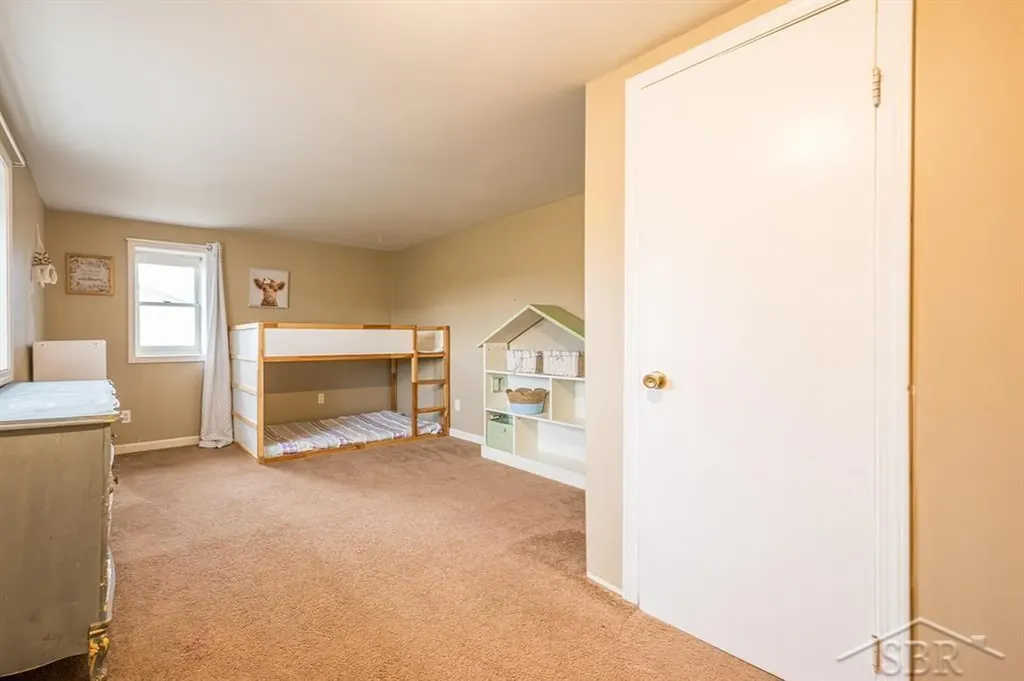 6408 N Five Mile Road Hope Township MI 48628