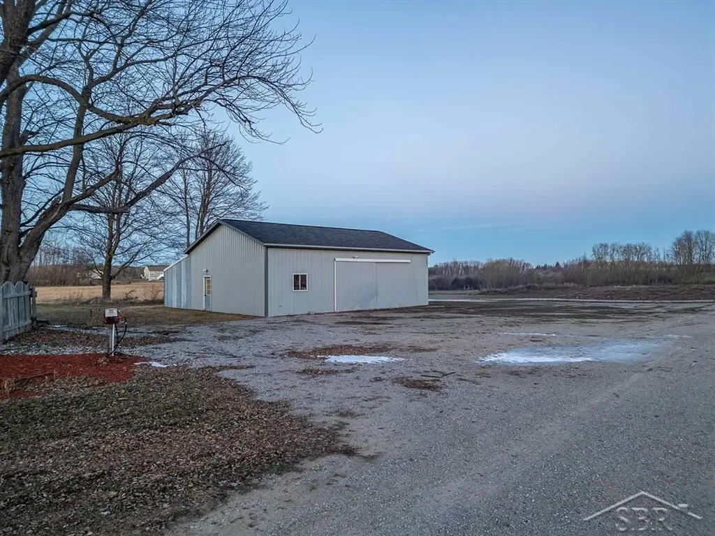 6408 N Five Mile Road Hope Township MI 48628