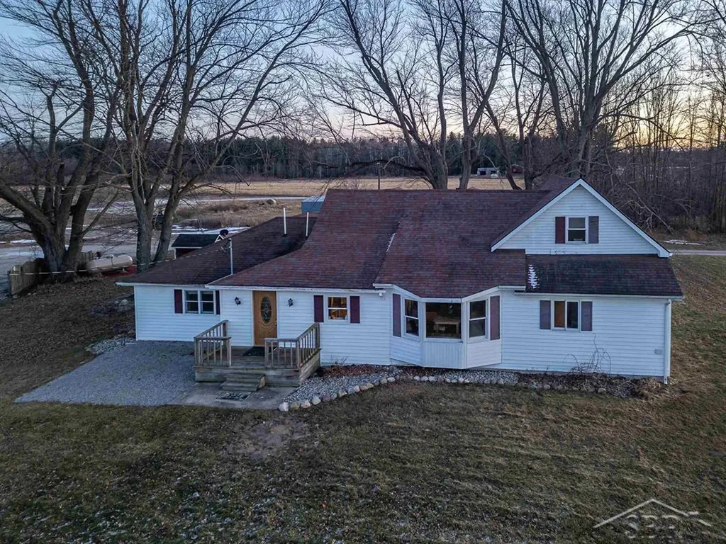 6408 N Five Mile Road Hope Township MI 48628