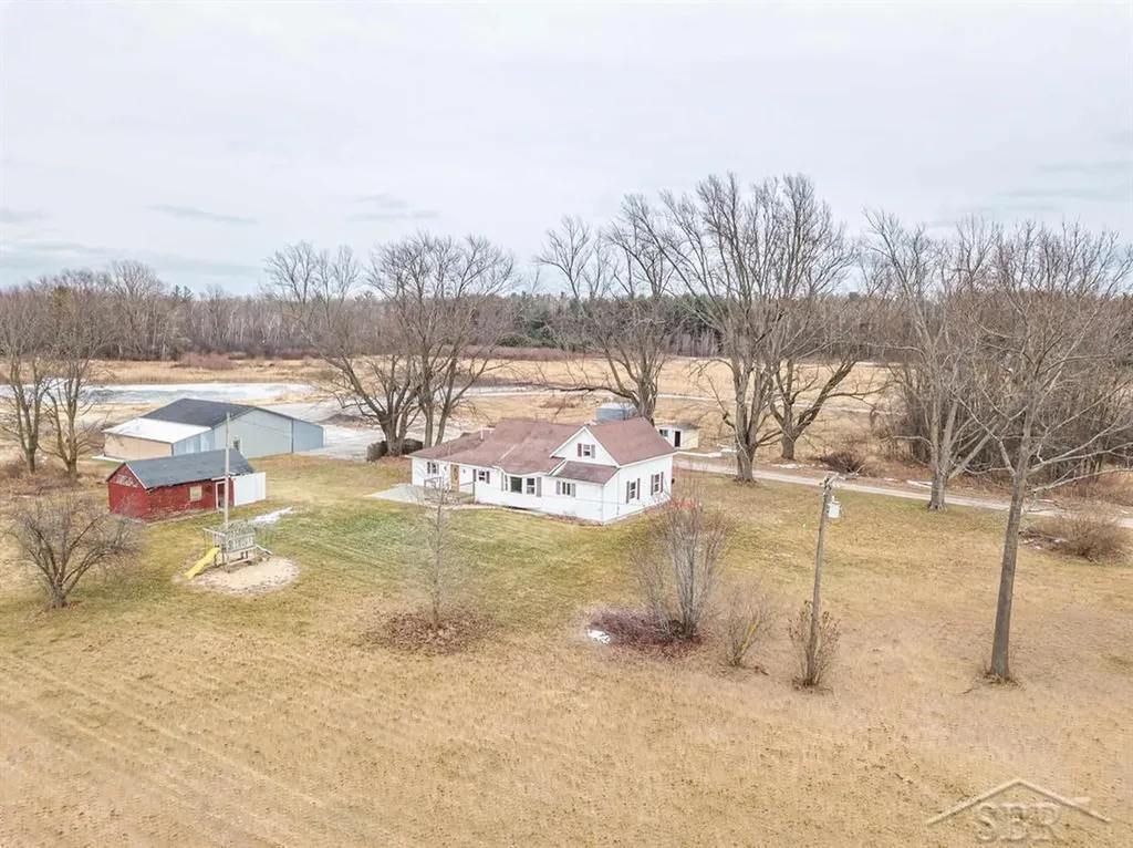 6408 N Five Mile Road Hope Township MI 48628