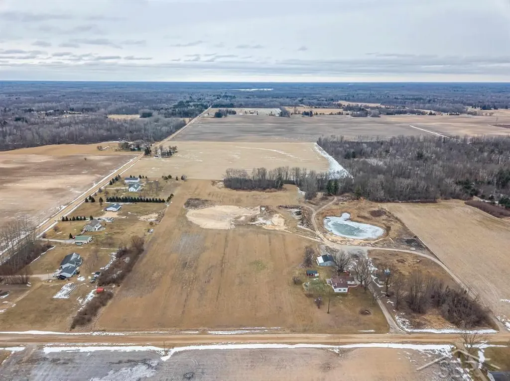 6408 N Five Mile Road Hope Township MI 48628