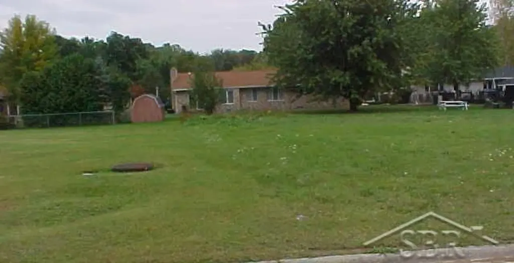 2820 Greenbriar Drive Bridgeport Charter Township MI 48601