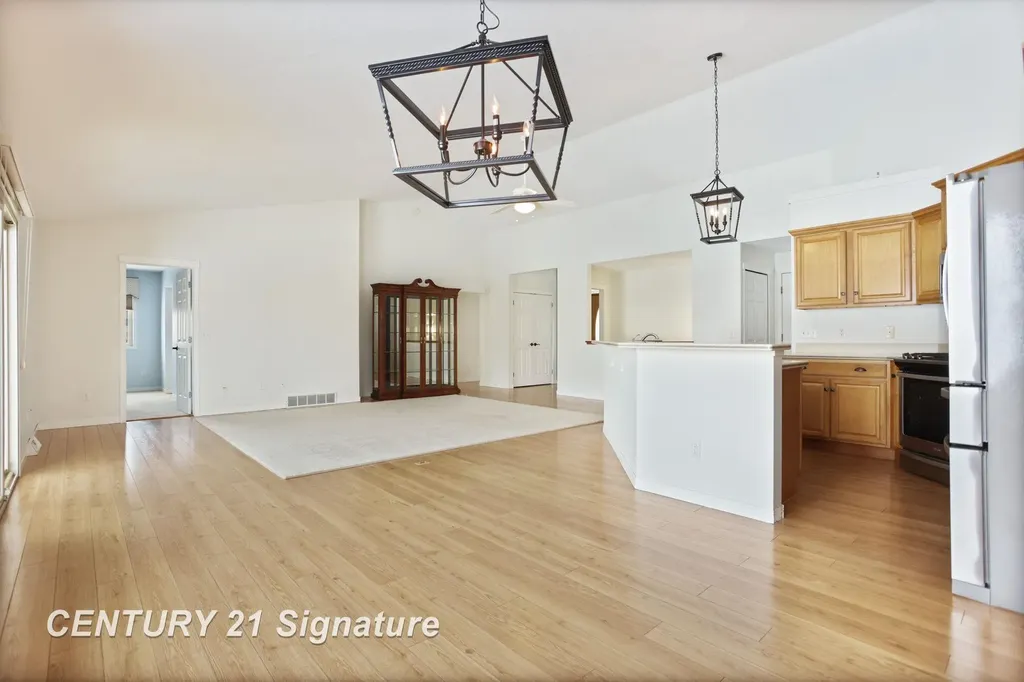 5 Logmark Place Saginaw Charter Township MI 48603