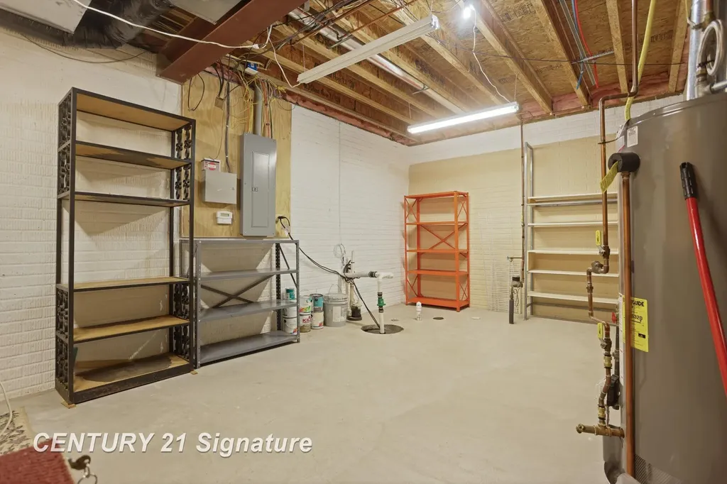 5 Logmark Place Saginaw Charter Township MI 48603