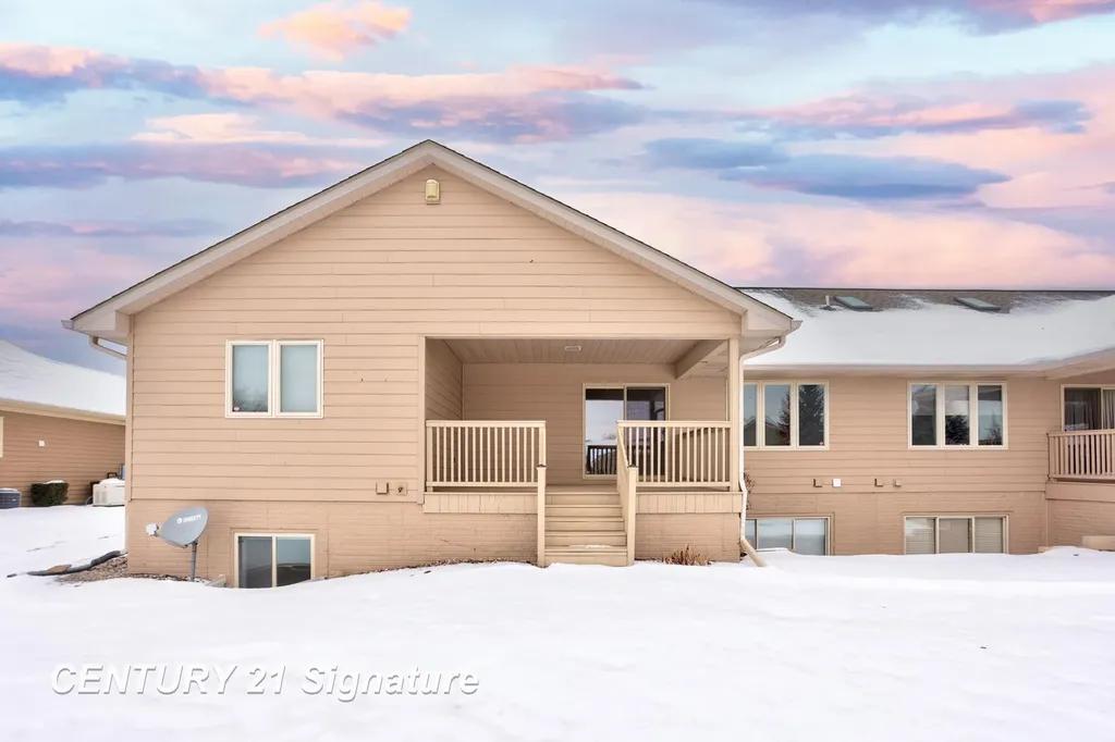 5 Logmark Place Saginaw Charter Township MI 48603