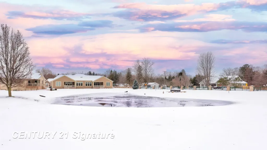 5 Logmark Place Saginaw Charter Township MI 48603