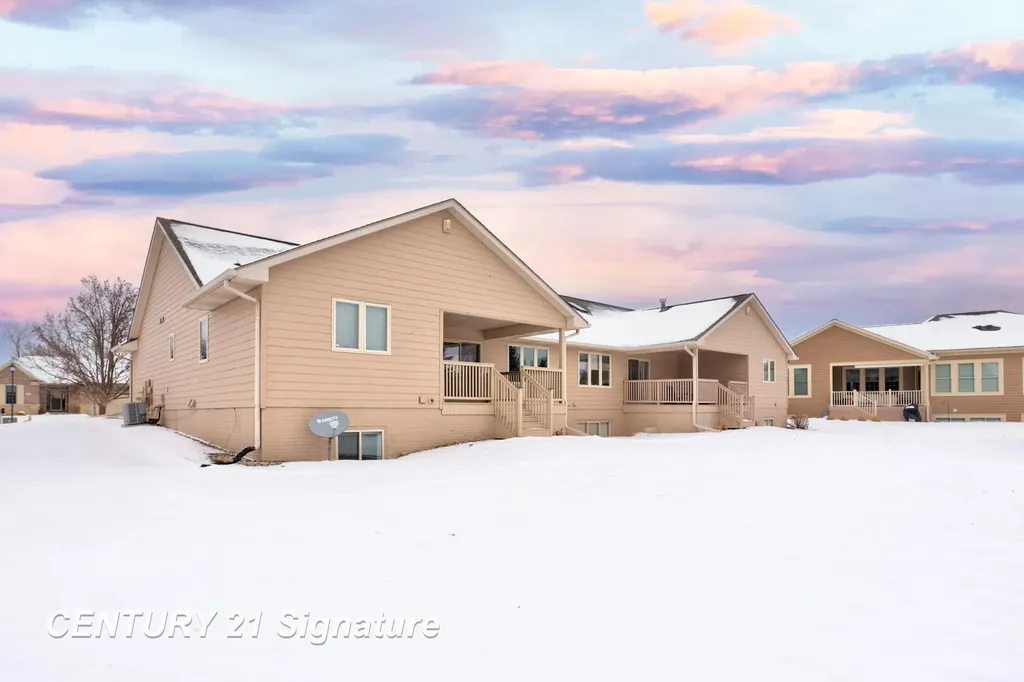 5 Logmark Place Saginaw Charter Township MI 48603