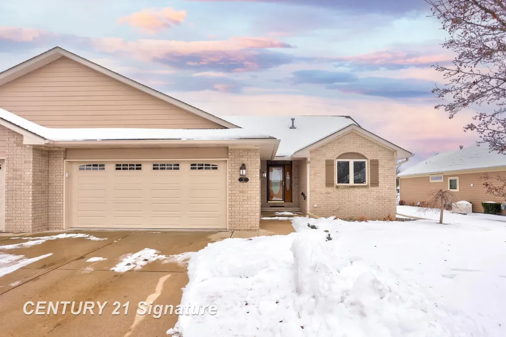 5 Logmark Place Saginaw Charter Township MI 48603