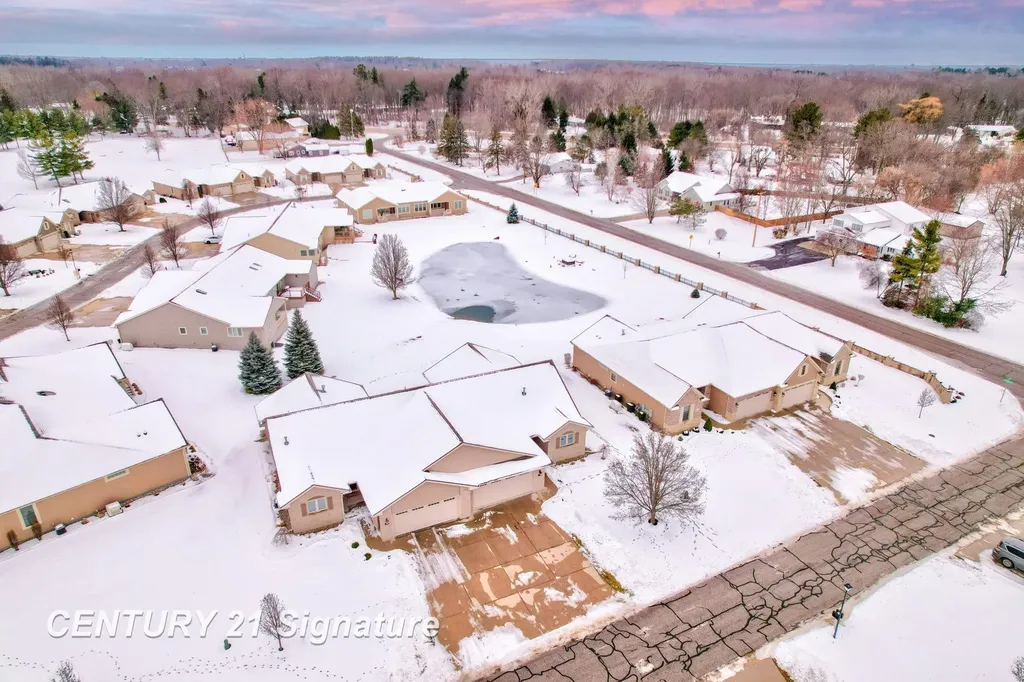 5 Logmark Place Saginaw Charter Township MI 48603