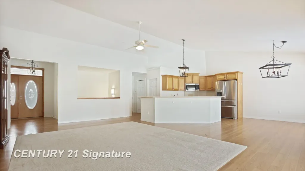 5 Logmark Place Saginaw Charter Township MI 48603