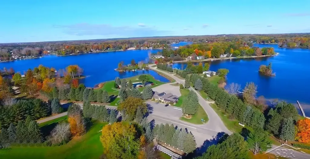 9191 Deerfield Court Morton Township MI 49346
