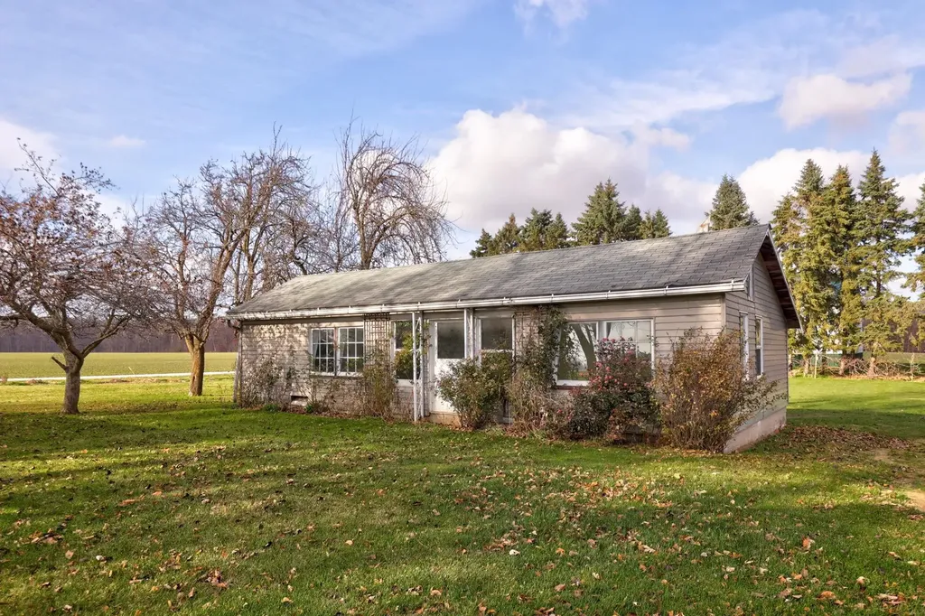 12895 E Curtis Road Frankenmuth Township MI 48734