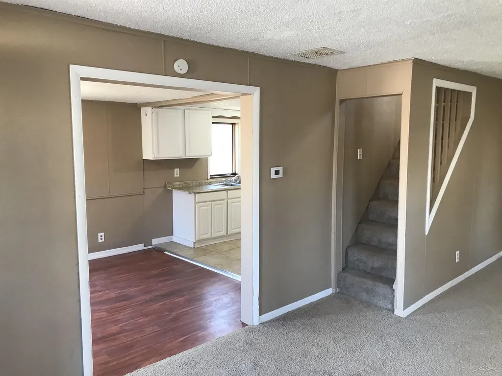 1608 S Hamilton Street Saginaw City MI 48602