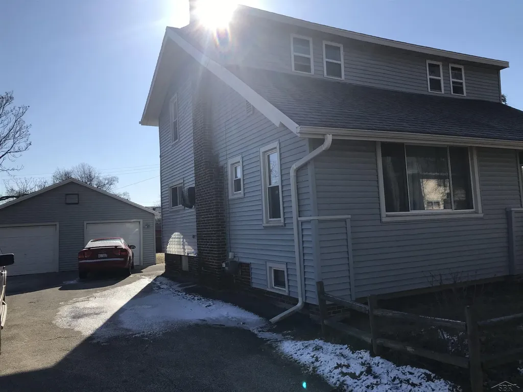 2114 Hanchett Street Saginaw City MI 48602