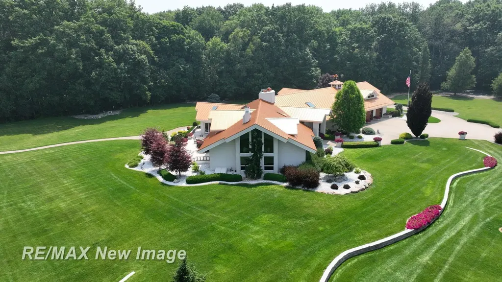 1134 N Graham Road Thomas Township MI 48609