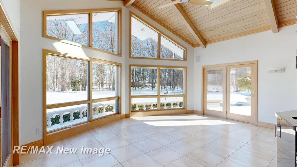 1134 N Graham Road Thomas Township MI 48609