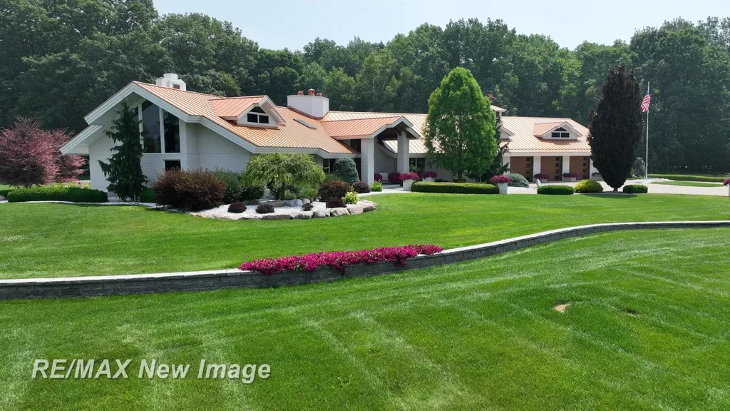 1134 N Graham Road Thomas Township MI 48609