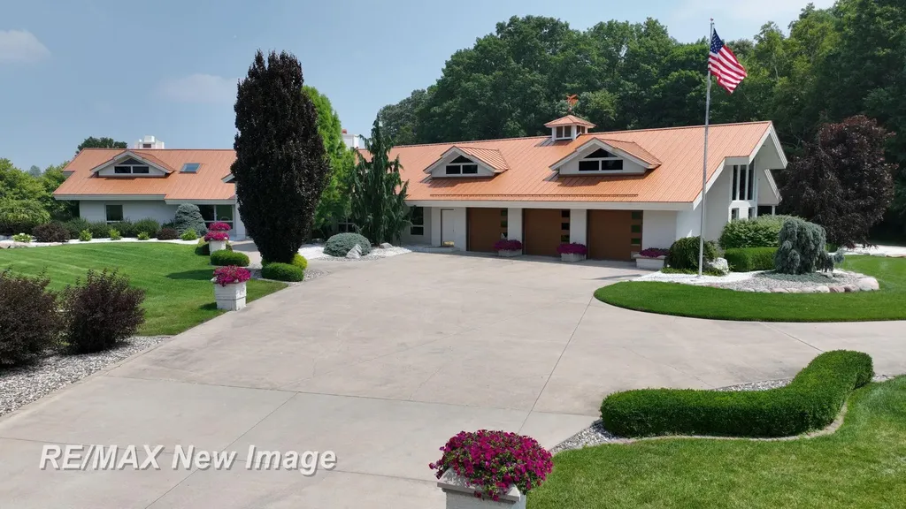 1134 N Graham Road Thomas Township MI 48609