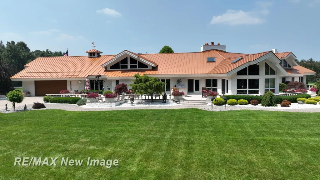 1134 N Graham Road Thomas Township MI 48609
