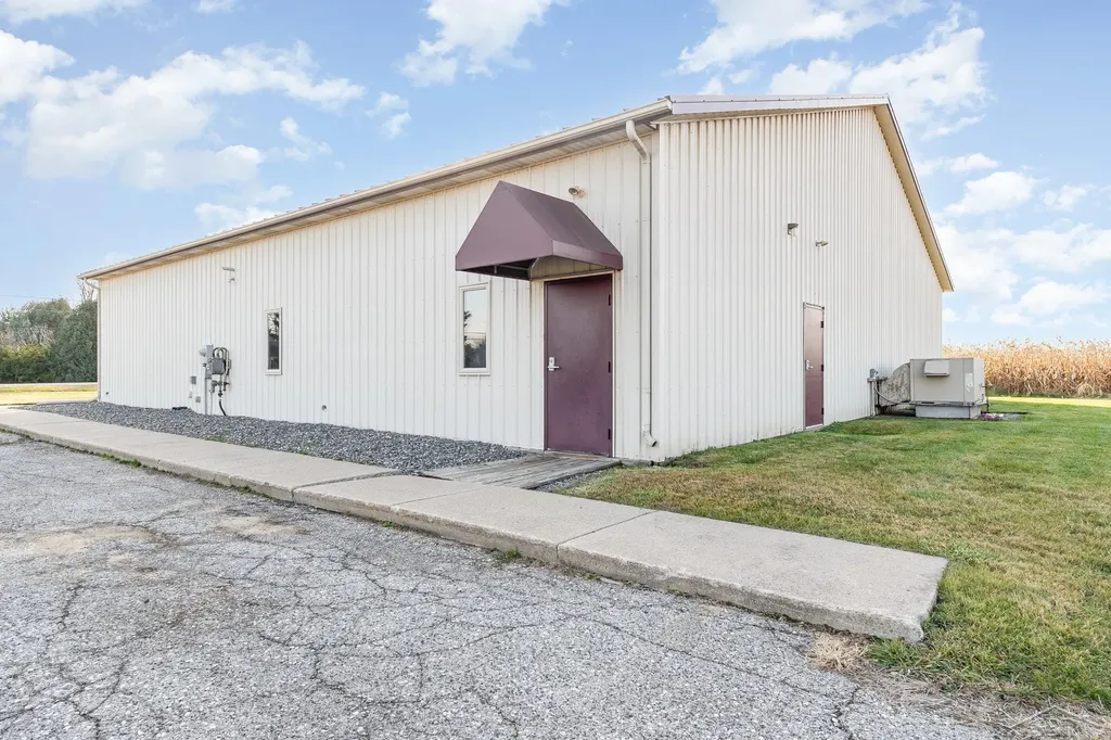 2611 King Road Saginaw City MI 48601