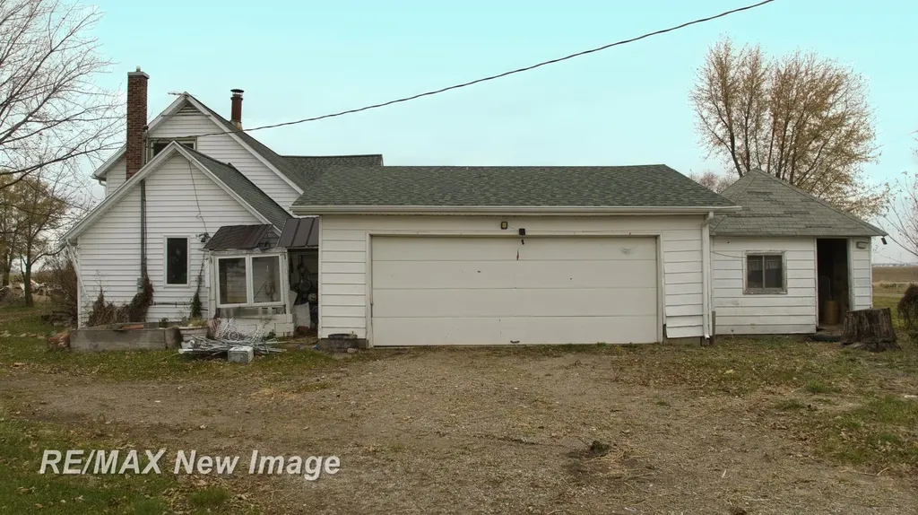 7991 W Dixon Road Denmark Township MI 48757