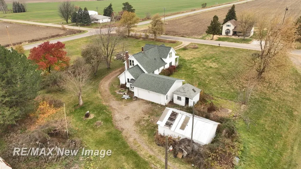 7991 W Dixon Road Denmark Township MI 48757
