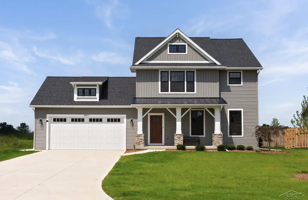 8657 Foxtail Trail Street Tittabawassee Township MI 48623