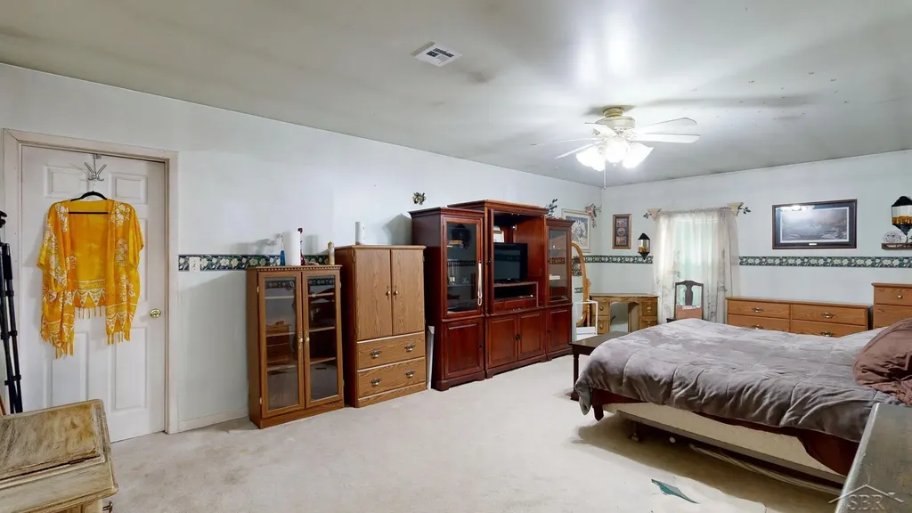 2427 Courtney Drive Hamilton Township MI 48625