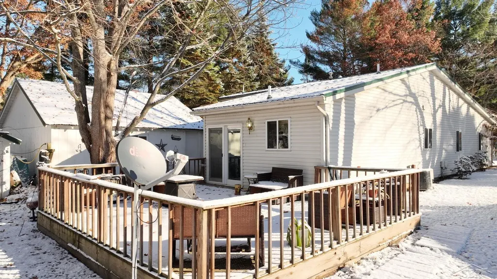2427 Courtney Drive Hamilton Township MI 48625