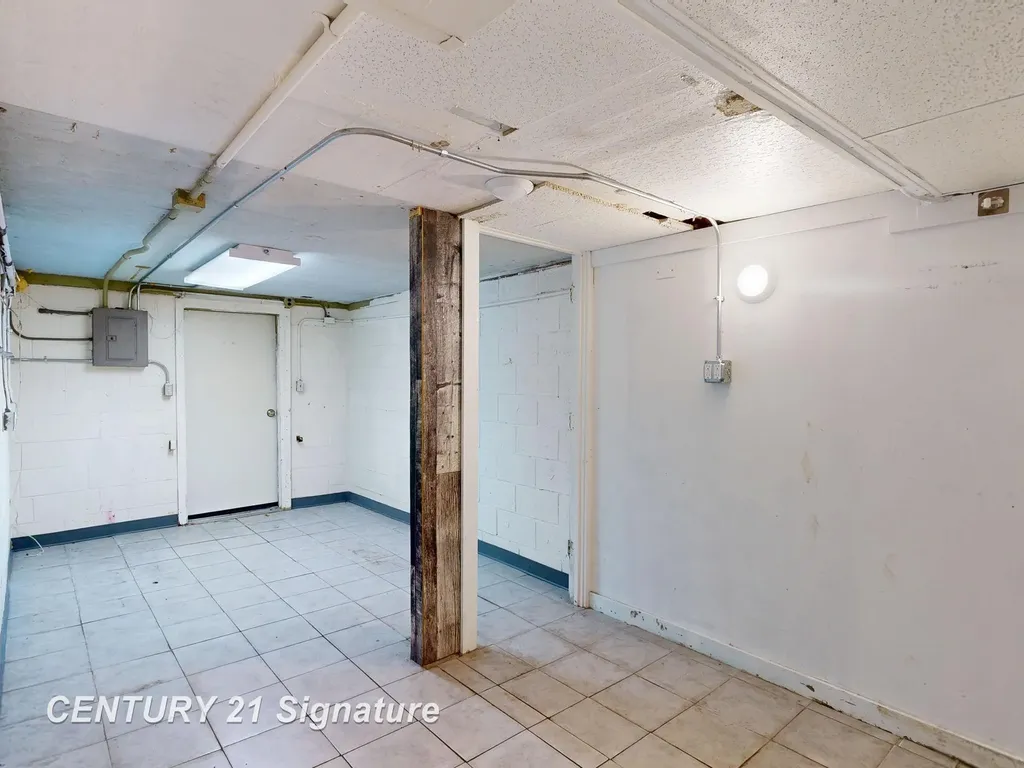 134 W Main Street Midland Charter Township MI 48640