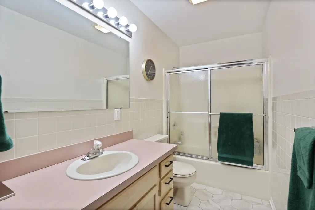 6 Wilshire Drive Frankenmuth City MI 48734