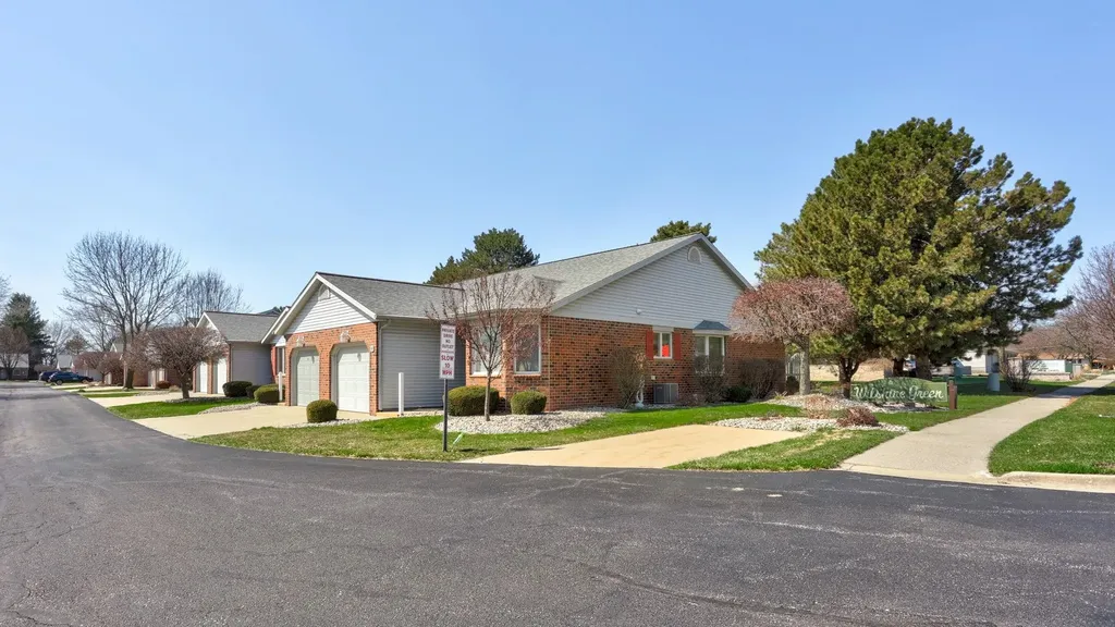 6 Wilshire Drive Frankenmuth City MI 48734
