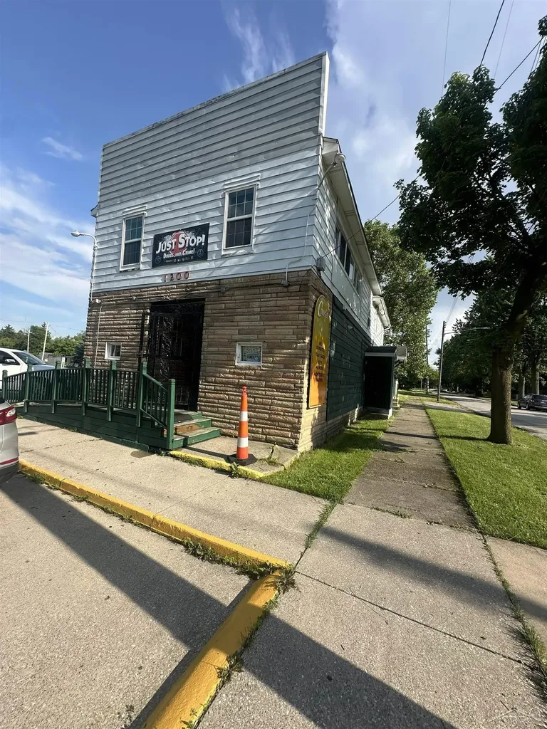 1200 Martha Street Saginaw City MI 48601