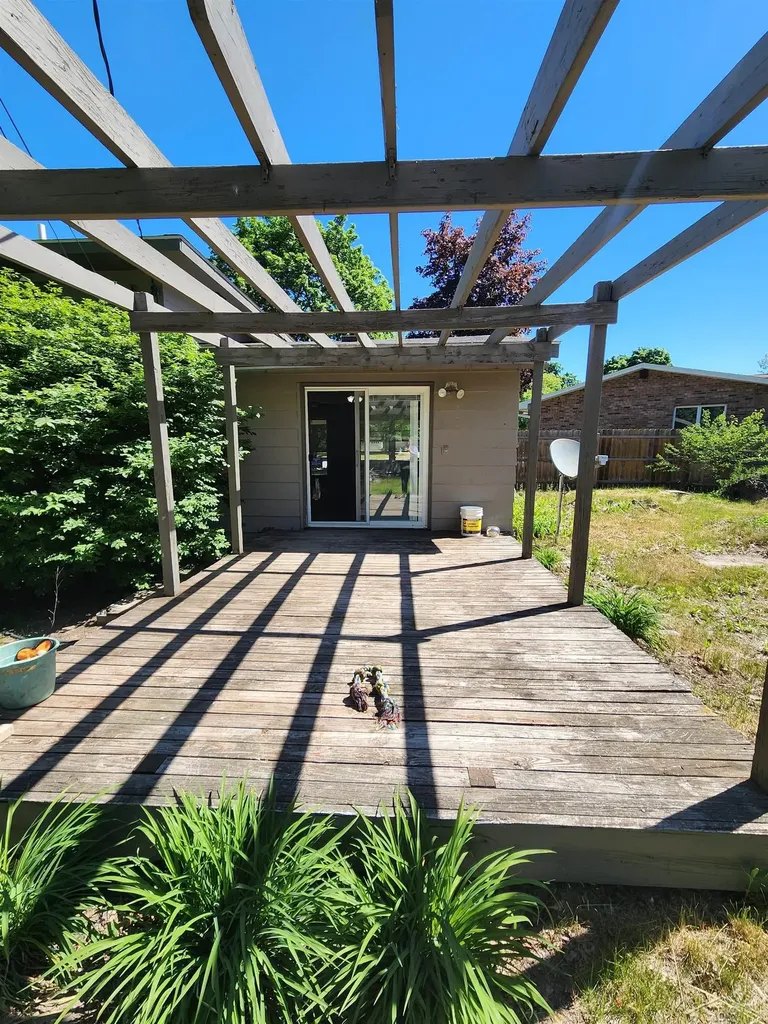 2304 Judith Court Midland City MI 48642