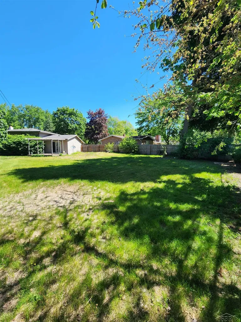 2304 Judith Court Midland City MI 48642