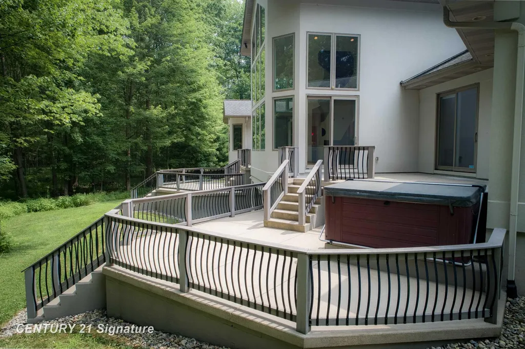 2627 N Odyssey Lane Lincoln Township MI 48642