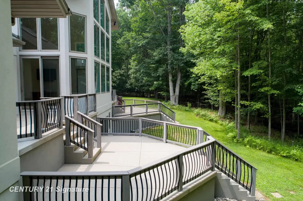 2627 N Odyssey Lane Lincoln Township MI 48642
