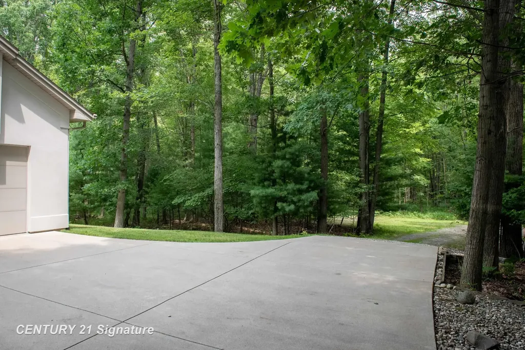 2627 N Odyssey Lane Lincoln Township MI 48642