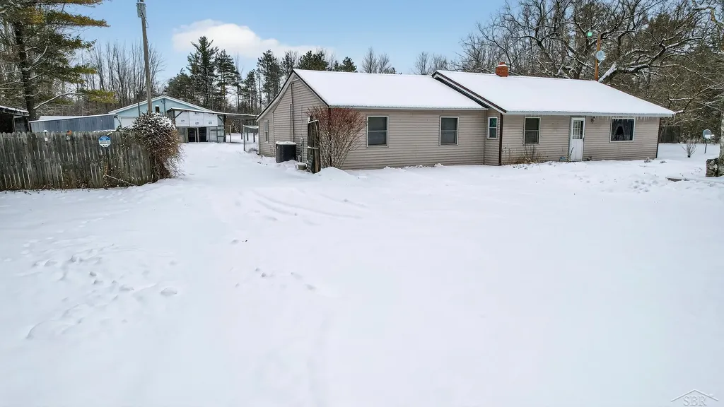3636 E Nielson Road Geneva Township MI 48618