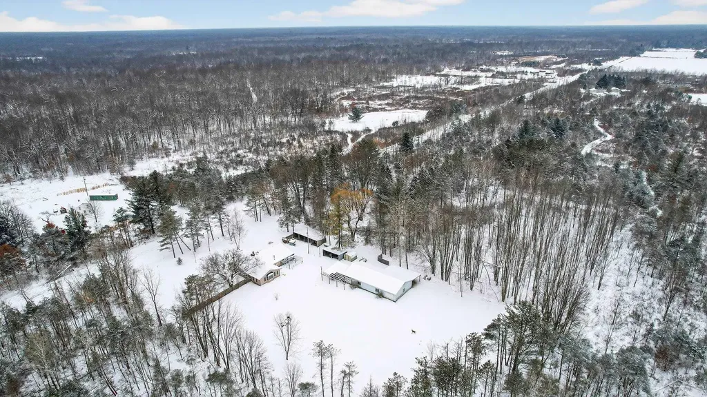 3636 E Nielson Road Geneva Township MI 48618