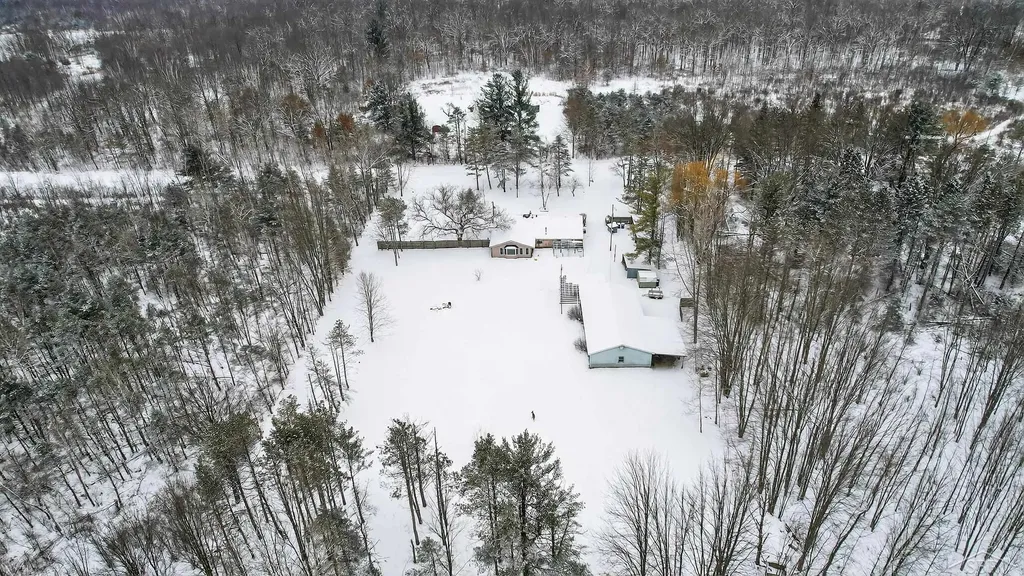 3636 E Nielson Road Geneva Township MI 48618