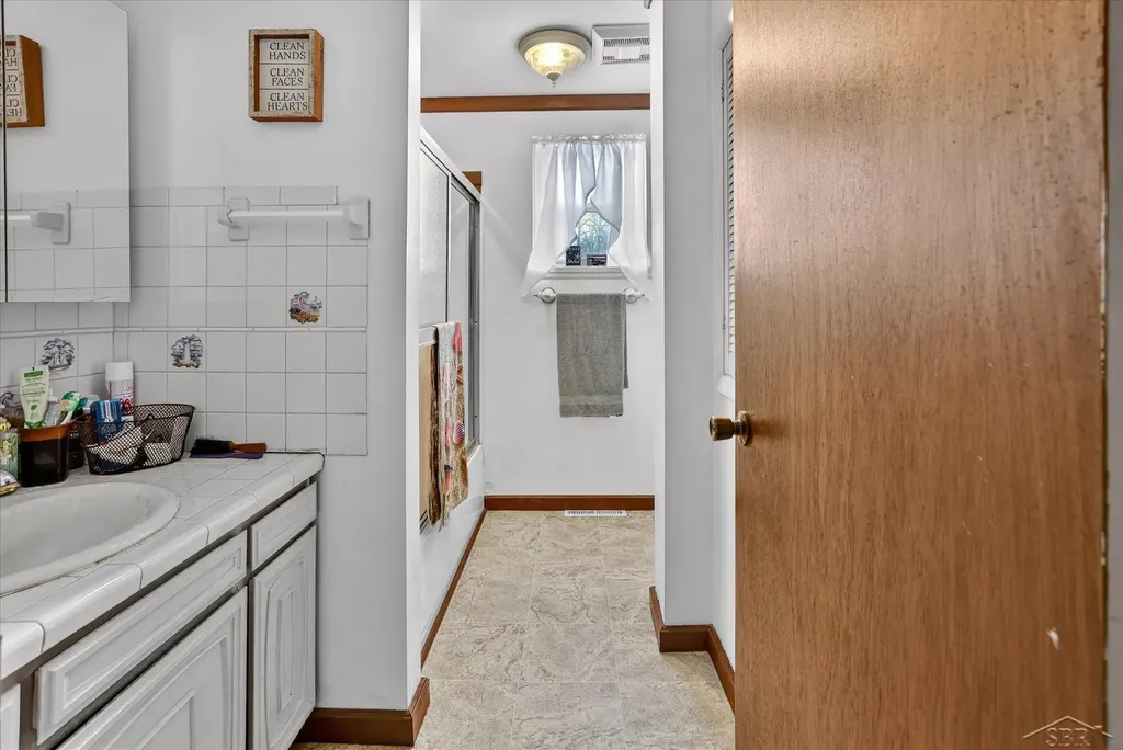 10028 W Higgins Lake Drive Lyon Township MI 48653