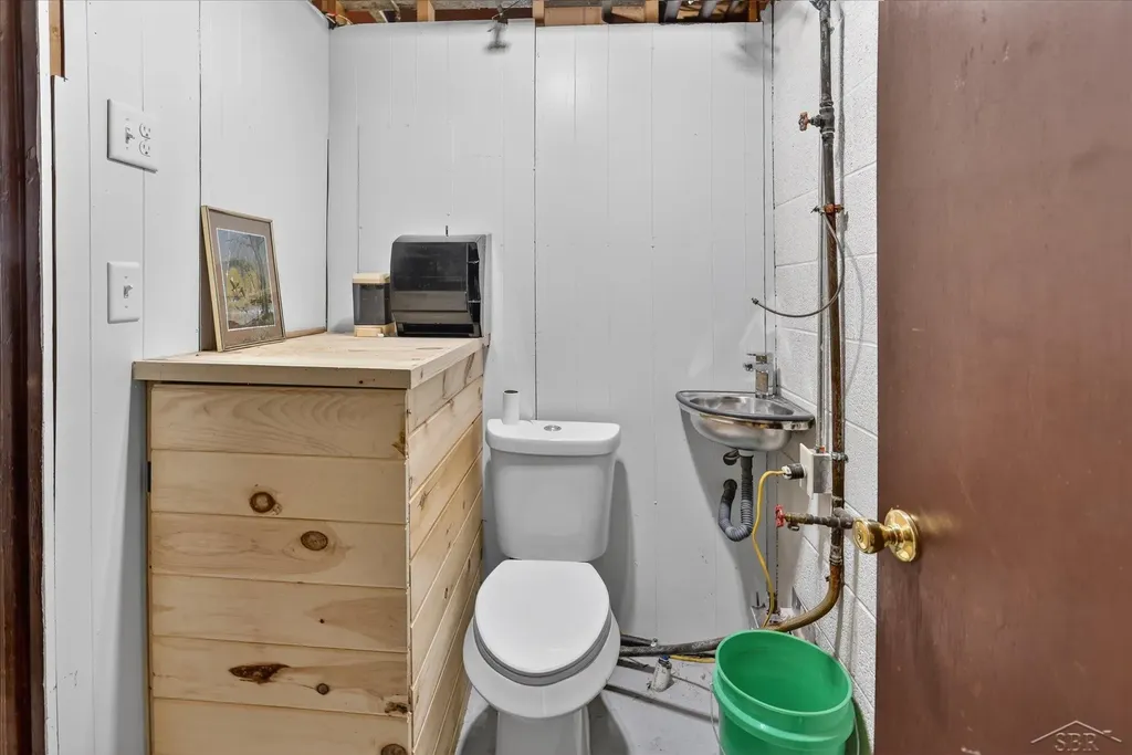 10028 W Higgins Lake Drive Lyon Township MI 48653