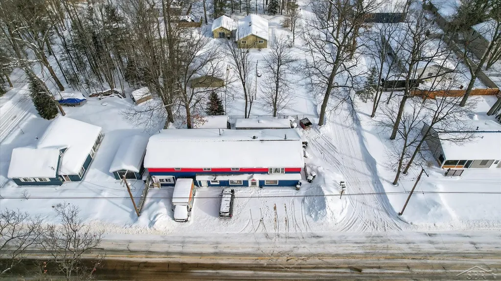 10028 W Higgins Lake Drive Lyon Township MI 48653