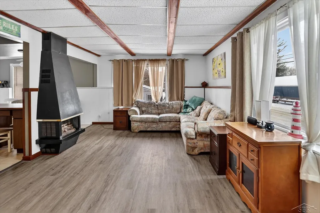10028 W Higgins Lake Drive Lyon Township MI 48653